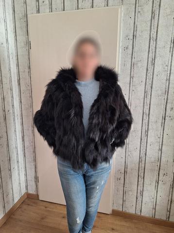 Beauty zachte zwarte vos bontjas met capuchon, maat M, 38-40 beschikbaar voor biedingen