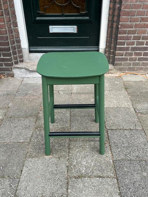 Ikea Ronninge barkruk groen, Huis en Inrichting, Barkrukken, Zo goed als nieuw, Hout, 1 kruk, Met voetsteun, Ophalen of Verzenden