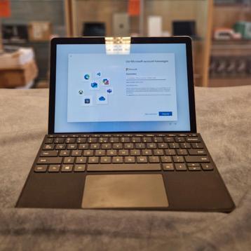 Microsoft Go 2 128GB 4GB Windows 11 - In Nette Staat beschikbaar voor biedingen