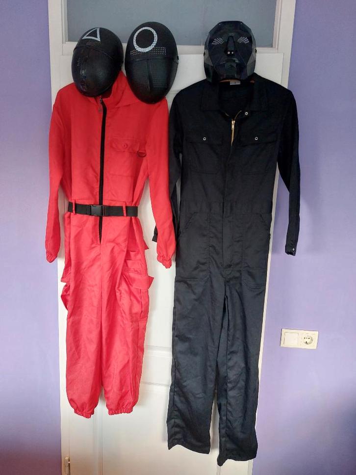 Squid game pakken maat 155 + maskers, Kinderen en Baby's, Carnavalskleding en Verkleedspullen, Gebruikt, Jongen of Meisje, 158 t/m 164