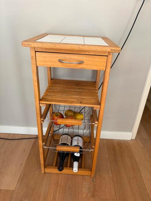 Houten bijzettafel met ingelegde tegels, Huis en Inrichting, Kasten | Overige, Gebruikt, Ophalen