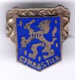 K.N.G.V gymnastiek blauw email broche ( Y_167 ), Verzamelen, Speldjes, Pins en Buttons, Verzenden, Nieuw, Sport, Speldje of Pin