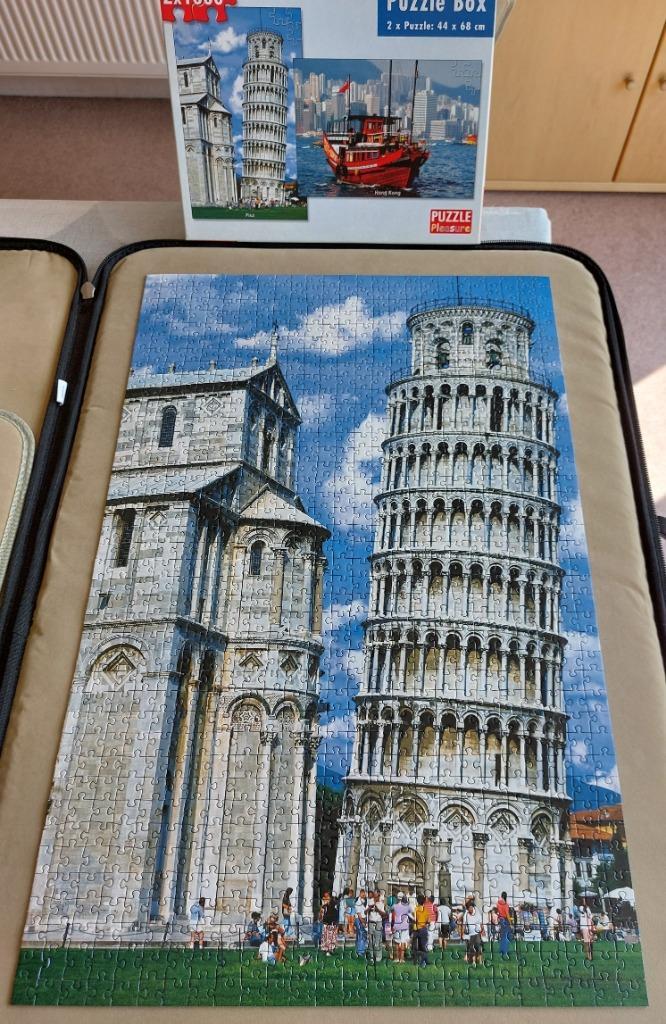 Toren van Pisa + Hong Kong boot Puzzle Box - twee legpuzzels, Hobby en Vrije tijd, Denksport en Puzzels, Zo goed als nieuw, Legpuzzel