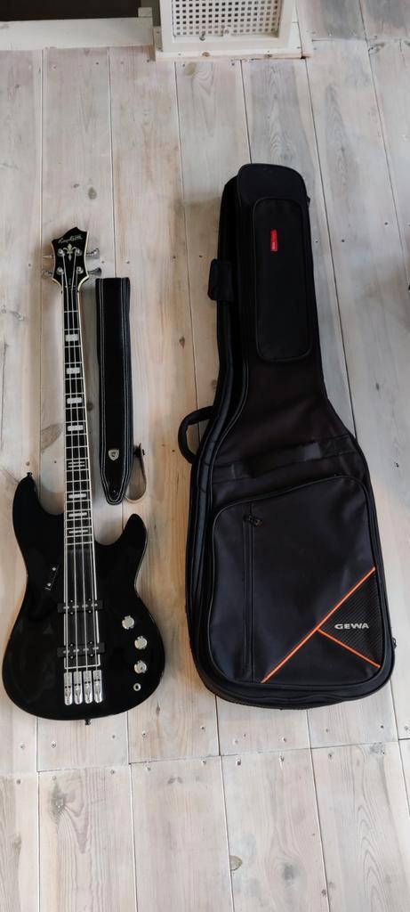 Hagstrom Super Swede Bass, Zwart, incl. amPlug, Muziek en Instrumenten, Snaarinstrumenten | Gitaren | Bas, Zo goed als nieuw, Elektrisch
