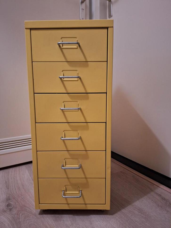 Geel ladenkastje Ikea, Helmer serie, Huis en Inrichting, Kasten | Ladekasten, Minder dan 100 cm, 25 tot 50 cm, Ophalen