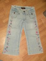spijkerbroek met bloemen mt 7 (mt 128/134?) (1), Ophalen of Verzenden, Zo goed als nieuw, Meisje, Broek