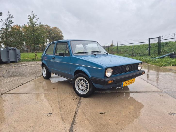 Volkswagen Golf MK1 1983 APK NL-Auto Wegenbelastingvrij, Auto's, Volkswagen, Particulier, Golf, Lichtmetalen velgen, USB, Benzine