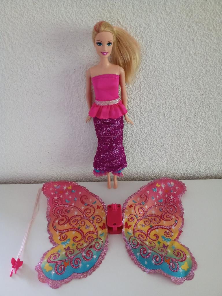 Barbie uit de film Barbie Het Feeënmysterie, Ophalen of Verzenden, Gebruikt, Pop