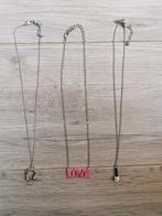 3 kettingen met bedeltjes, Ophalen of Verzenden, Zo goed als nieuw, Zilver, Ketting