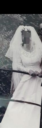 Trouwjurk Mary Borsato / Sposa Bella van ruwe zijde en kant, Ophalen of Verzenden, Gedragen, Wit, Trouwjurk