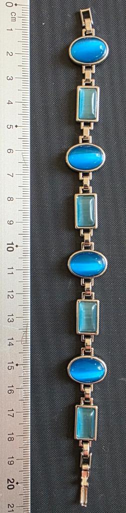 mooie zilveren armband met cat`s eye stenen beschikbaar voor biedingen