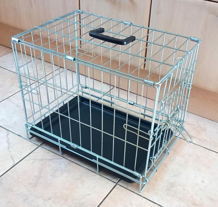 kleine zilverkleurige inklapbare bench - 45x30x35 cm, Dieren en Toebehoren, Hondenbenches, Ophalen of Verzenden