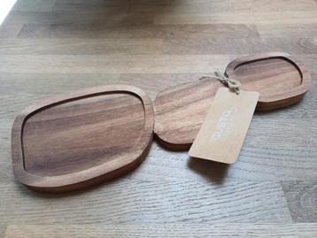 NIEUW: GUSTA acacia SERVEERPLANK en acacia KAASMESJES beschikbaar voor biedingen