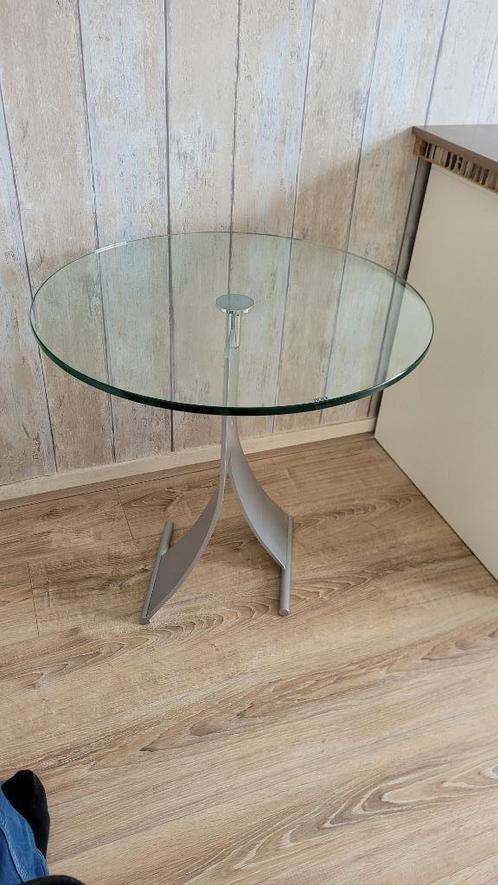 Rolf Benz 810 bijzettafel, Huis en Inrichting, Tafels | Bijzettafels, Zo goed als nieuw, Rond, 45 tot 60 cm, 55 tot 75 cm, Glas