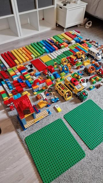 Grote Duplo verzameling 13kg (autos, stenen, poppetjes, etc) beschikbaar voor biedingen