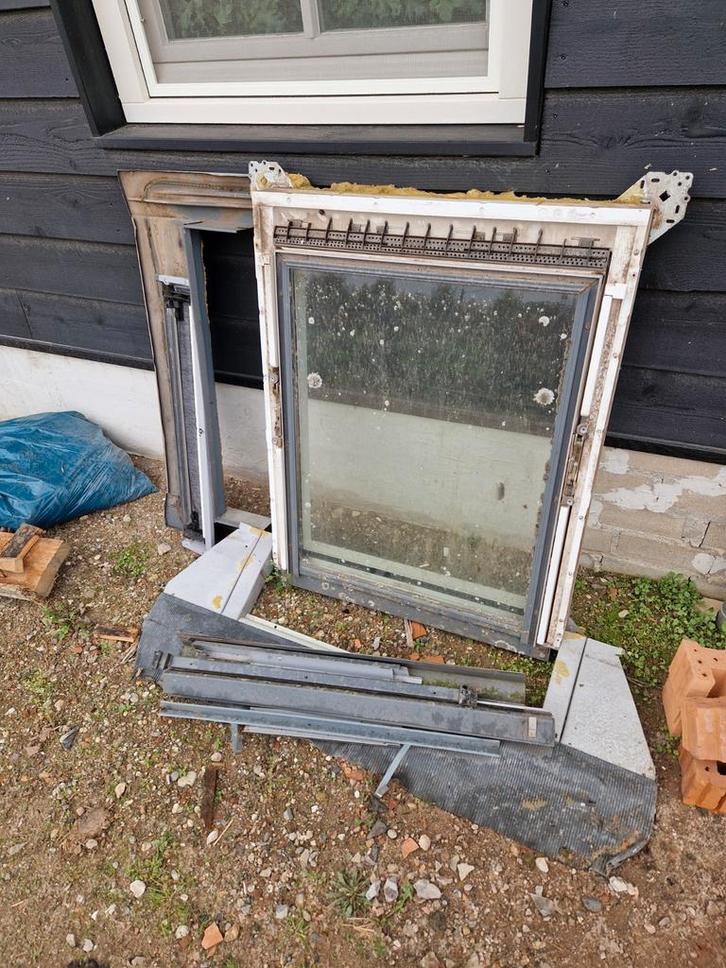 Velux Dakraam Dubbel Glas, Doe-het-zelf en Verbouw, Glas en Ramen, Gebruikt, Dakraam, 80 tot 120 cm, 80 tot 120 cm, Dubbelglas