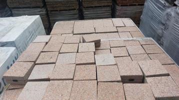 Graniettegel 15x15x8 / 15x30x8cm / 15x45x8cm rood banenverb beschikbaar voor biedingen