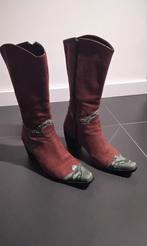 Westernlaars rood suede met turkoois slangenleer, Kleding | Dames, Schoenen, Hoge laarzen, Ophalen of Verzenden, Zo goed als nieuw