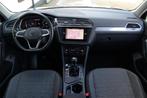 Volkswagen Tiguan 1.5 TSI Life Business NAP BTW IQ LIGHT ACC, Voorwielaandrijving, 4 cilinders, Zwart, Origineel Nederlands