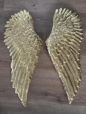 luxe wanddecoratie beschikbaar voor biedingen