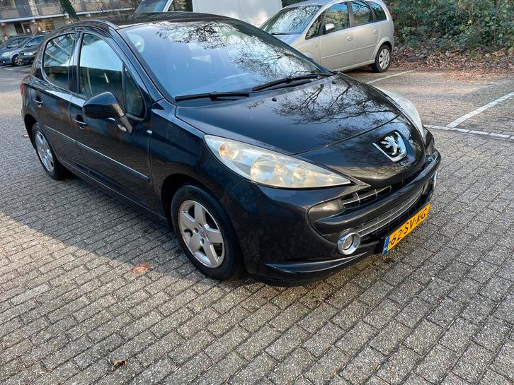 Peugeot 207 1.4 16V 5DRS 2006 Zwart met Airco met NAP, Auto's, Peugeot, Particulier, ABS, Airbags, Airconditioning, Boordcomputer