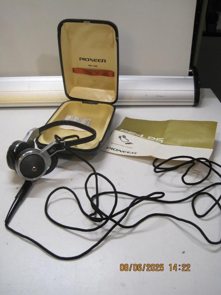 koptelefoon pioneer SE-L25 (346), Audio, Tv en Foto, Koptelefoons, Zo goed als nieuw, Op oor (supra aural), Overige merken, Ophalen of Verzenden