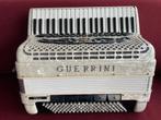 Italiaanse Guerrini Folk accordeon.120 Bas.5 korig .Piccolo., Muziek en Instrumenten, Overige merken, Gebruikt, Met koffer, 120-bas