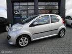 Peugeot 107 1.0-12V XS Urban Move 5drs Airco 148dkm! Org NL, Auto's, Voorwielaandrijving, Gebruikt, Zwart, 4 stoelen