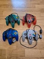Nintendo 64 game controllers, Ophalen of Verzenden, Gebruikt, Met 3 controllers of meer