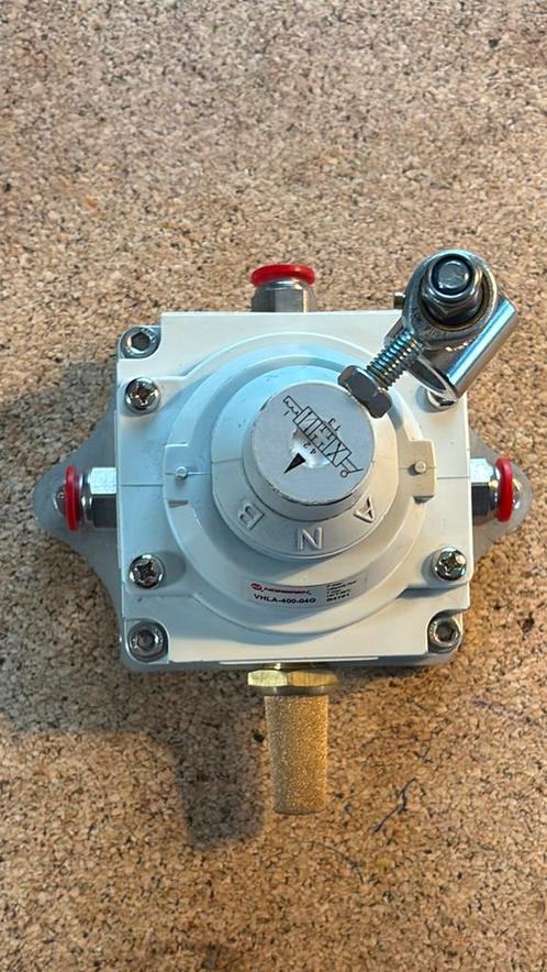 VHLA handbediend Draaiventiel, Hobby en Vrije tijd, Elektronica-componenten, Zo goed als nieuw, Ophalen of Verzenden