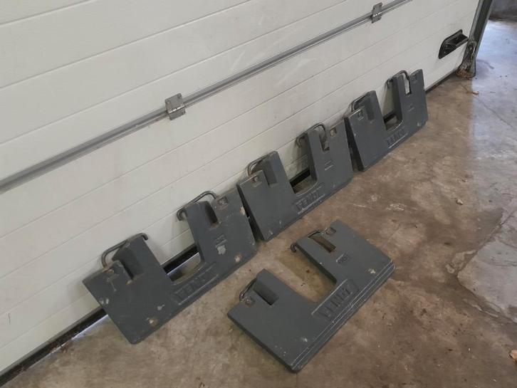 Fendt frontgewichten 4x groot model, Zakelijke goederen, Agrarisch | Werktuigen, Ophalen of Verzenden