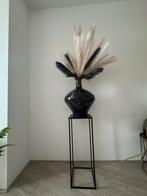 Zuil plus vaas en veren, Huis en Inrichting, Woonaccessoires | Zuilen en Pilaren, Ophalen, Zo goed als nieuw