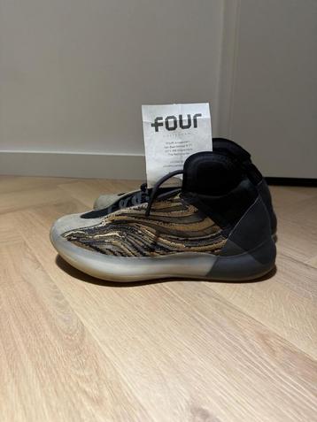 Adidas yeezy origineel beschikbaar voor biedingen