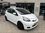 Toyota Aygo 1.0-12V 5Deurs Automaat Nieuwe apk NAP, Gebruikt, 4 stoelen, Origineel Nederlands, Bedrijf