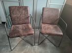 2 stoere armleunstoelen metalen frame met bruine bekleding, Huis en Inrichting, Stoelen, Ophalen, Bruin, Zo goed als nieuw, Metaal