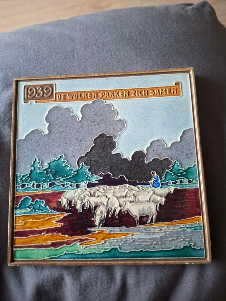 Westraven herdenkingstegel WO II - 1939, Antiek en Kunst, Antiek | Wandborden en Tegels, Ophalen of Verzenden