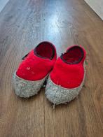 Falke slofjes 23-24 rood, Ophalen of Verzenden, Zo goed als nieuw, Jongen of Meisje, Overige typen