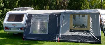 Predom / Niewiadow / Xtrail / Benelux Caravan importeur beschikbaar voor biedingen