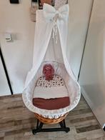 Rotan wieg met strik • Mamaloes, Kinderen en Baby's, Babywiegjes en Ledikanten, Ophalen, Gebruikt, Wieg