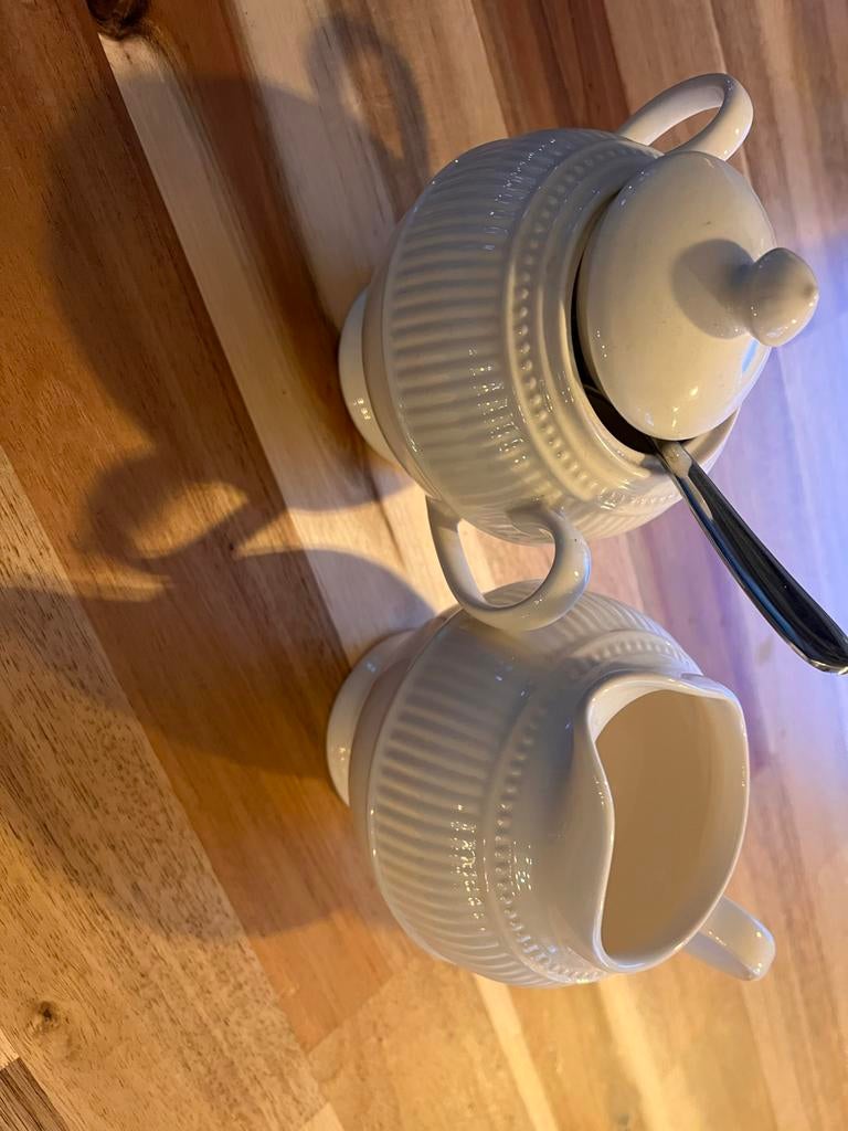 Wedgwood Edme suiker/melk kommetjes, Huis en Inrichting, Keuken | Servies, Ophalen, Overige typen, Zo goed als nieuw, Wedgwood