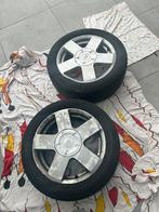 2 auto banden nog perfect,1 velg is top 1 velg is beschadigd, Auto-onderdelen, Banden en Velgen, Ophalen, Gebruikt, Banden en Velgen