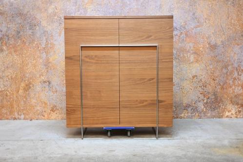 ZGANieuw Bert Plantagie Vision notenhouten design buffetkast, Huis en Inrichting, Kasten | Buffetkasten, Zo goed als nieuw, 200 cm of meer