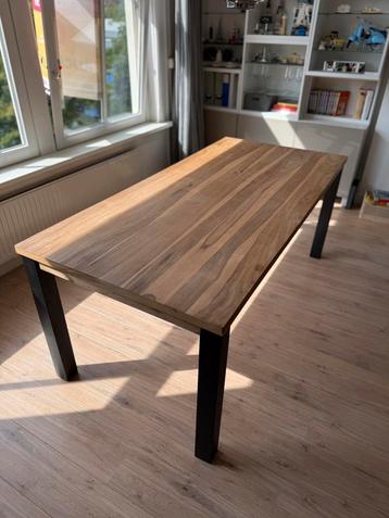 Eettafel - 6 personen beschikbaar voor biedingen