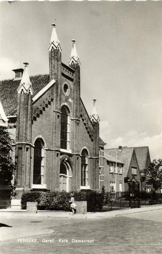 Yerseke, Geref. Kerk Damstraat - gelopen, Verzamelen, Ansichtkaarten | Nederland, Gelopen, Friesland, Voor 1920, Ophalen of Verzenden