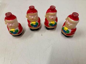 Kerstmannetjes 14 x beschikbaar voor biedingen