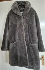 Berghaus winterjas dames, Ophalen, Zo goed als nieuw, Grijs