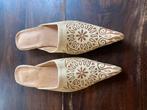Marokkaanse Babouches Leer Maat 39, Beige, Ophalen of Verzenden, Pantoffels of Sloffen, Gedragen