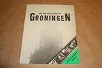 Een dag uit het leven van Groningen. Fotoboek., Boeken, Geschiedenis | Stad en Regio, Ophalen of Verzenden, Gelezen
