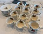 Wedgwood “Moss Rose” koffie & thee set, Ophalen of Verzenden, Zo goed als nieuw, Wedgwood, Kop(pen) en/of Schotel(s)
