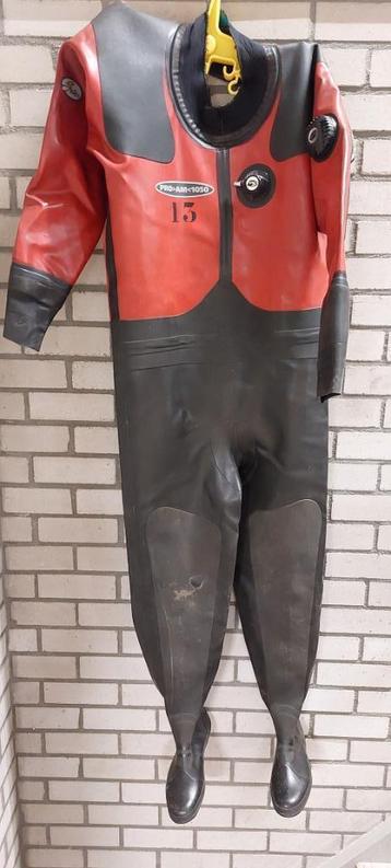Gates Pro Am 1050 Drysuit ( viking ) rubber droogpak duikpak beschikbaar voor biedingen